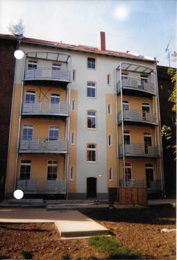 Gebäude-Ansicht Rück-Nordseite.jpg - Etagenwohnung in Erfurt zum Kaufen