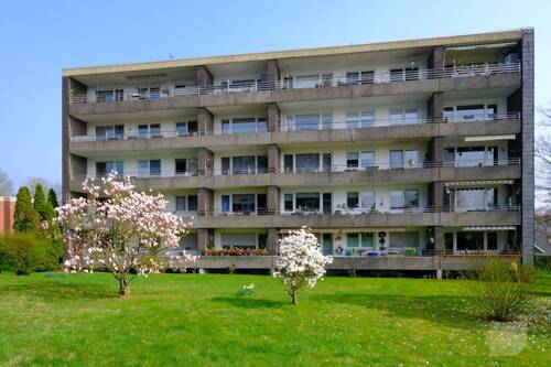 Rückansicht - 2 Wohnungen im Paket Charmante 2-Zimmer & 3-Zimmerwohnung mit Balkon in Solingen-Wald
