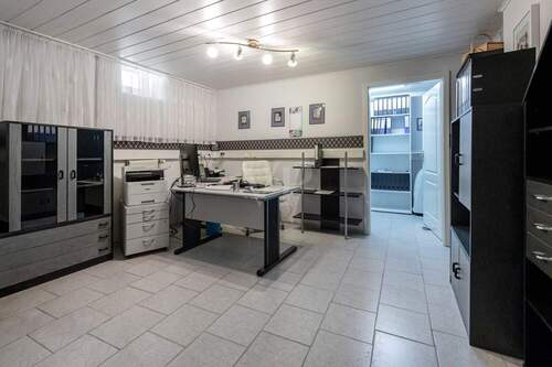 Büro UG - 
