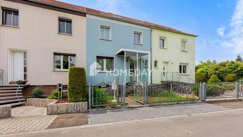 Außenansicht 1 - Deutzen: Reihenhaus mit Keller, Garten, Terrasse & separatem Grundstück mit Gartenhaus