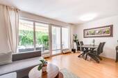 Wohnbereich - AIGNER - Zentral wohnen, grün genießen: 2-Zimmer-Wohnung mit 2 Terrassen