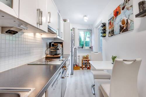 Kueche - 2 Zimmer Etagenwohnung in München