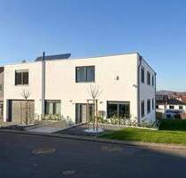 Exklusives Wohnen am Weltkulturerbe: Neuwertiges Einfamilienhaus bei Kassel - Habichtswald Ehlen