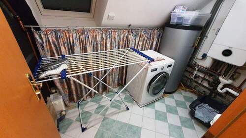 Raum Heizung u. A. - 