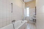 Badezimmer - 2 Zimmer Etagenwohnung zum Kaufen in Berlin