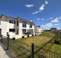 Provisionsfrei: Neubauwohnung mit Dachterrasse ins Grüne - Reimlingen