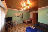Wohn/Schlafzimmer EG - 