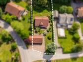 Vogelperspektive Haus und Grundstück - 