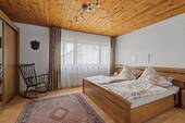 Zimmer 1 im Dachgeschoss - 