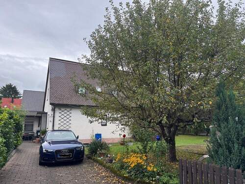 Einfahrt.jpg - 757 m² Baugrundstück in Top-Lage Erding – für DHH, ZFH oder MFH