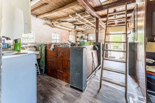 Schuppen 01 - 