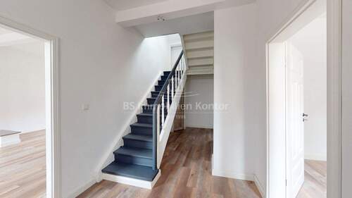 Bild 3 - 6 Zimmer Einfamilienhaus in Bunde