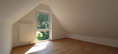 Zimmer Spitzboden Beispiel - 