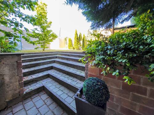 Treppe zum Garten - 