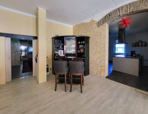 Bar im Wohnzimmer - 
