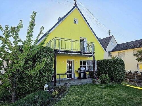 Bild 2 - 4 Zimmer Einfamilienhaus zum Kaufen in Niederkassel