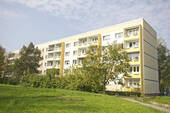 Ansicht hinten - 3 Zimmer Etagenwohnung zur Miete in Halle (Saale)