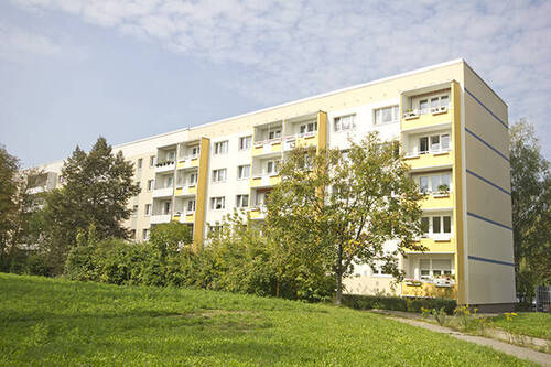 Ansicht hinten - 3 Zimmer Etagenwohnung zur Miete in Halle (Saale)