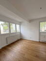 Wohnzimmer - 4 Zimmer Etagenwohnung zum Kaufen in Gersthofen