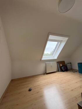 Zimmer 2 - 
