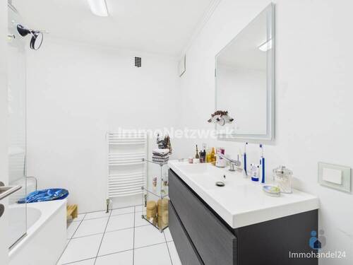 Bad Haus 1 - 