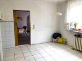 Küche mit Blick zum Flur - 