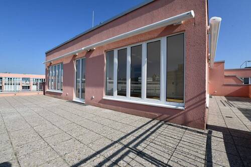 Außenansicht - 4 Zimmer Etagenwohnung in München