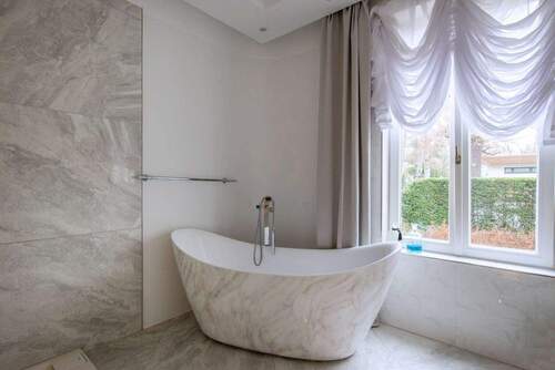 4 - Etagenwohnung mit 126,00 m&sup2; in Berlin zum Kaufen