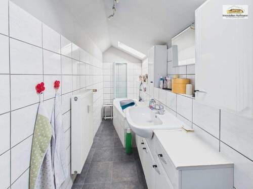 Badezimmer mit Tageslicht - 