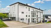 Außenansicht 1 - Moderne Erdgeschosswohnung mit Garten, Terrasse & großem Balkon