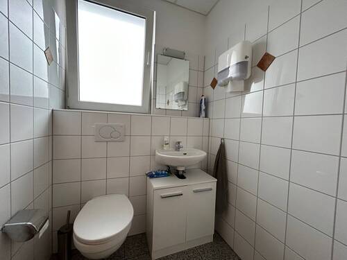 WC - 