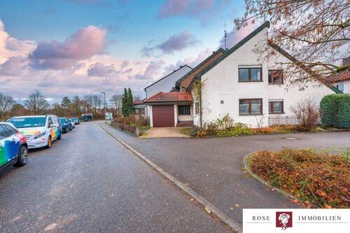 Ansicht West Bild 1 - Doppelhaushälfte mit 194,40 m² in Waiblingen zum Kaufen