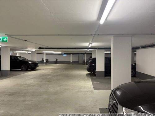 24 Garage - 