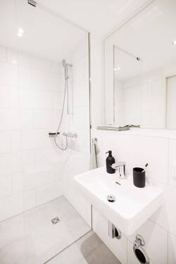 THEFIZZ-Ludwigshafen-Bathroom - 