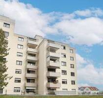 Penthouse-Wohnung mit Weitblick, Balkon, Aufzug und TG-Stellplatz in ruhiger Lage von Hochdorf - Eberdingen