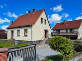 Herzlich Willkommen! - Hochwertig und ruhig wohnen mit Blick über die Stadt