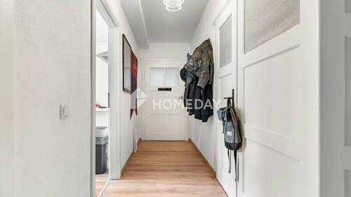 Flur 1 - 