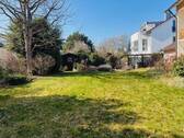großzügiger Garten - 8 Zimmer Mehrfamilienhaus, Wohnhaus zum Kaufen in Singen
