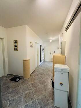 großzügiger Flur - 