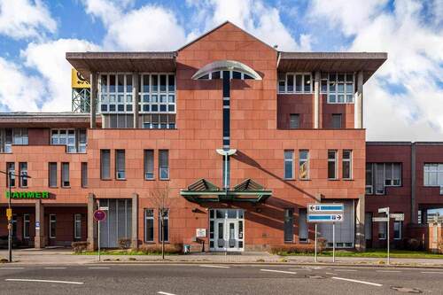 Titelbild - Flexible Arbeitsplätze und Büros im Industrial Style - All-in-Miete