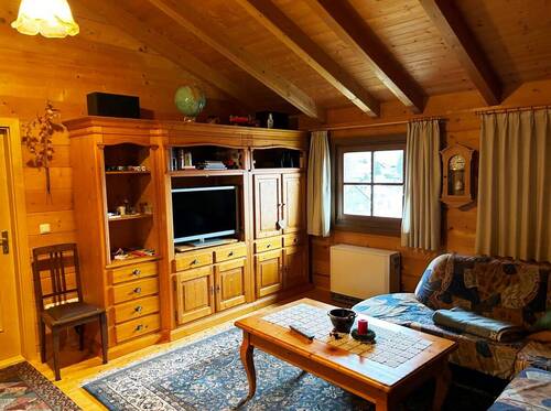 Wohnzimmer - 4 Zimmer Einfamilienhaus in Eisfeld