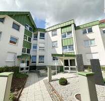 Stilvoll wohnen mit Plus: 3 Zimmer, Balkon und bequemer Parklösung - Glauchau