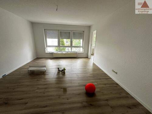 Wohnen - 3 Zimmer Etagenwohnung zur Miete in Glauchau