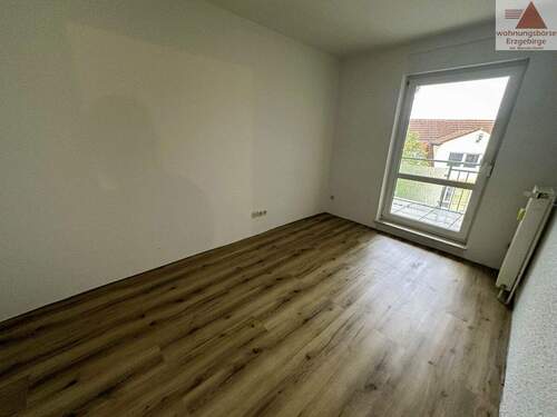 Schlafen 2 - Etagenwohnung mit 69,00 m&sup2; in Glauchau zur Miete