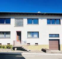 Queidersbach - Geräumiges Ein-Zweifamilienhaus mit Garage und Garten