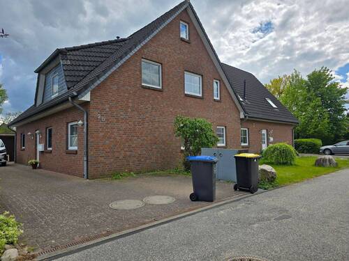 Hausansicht.jpg - Schöne Eigentumswohnung mit kleinem Garten und Gartenhaus in ruhiger Lage