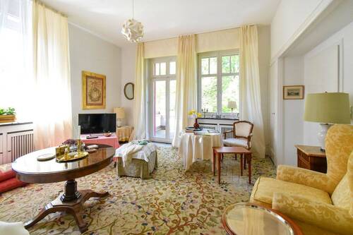 1. OG-Schlafzimmer - 