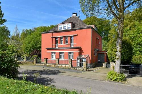 Straßenansicht - 