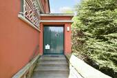 Eingang - 1 Zimmer Mehrfamilienhaus, Wohnhaus zum Kaufen in Essen / Bredeney