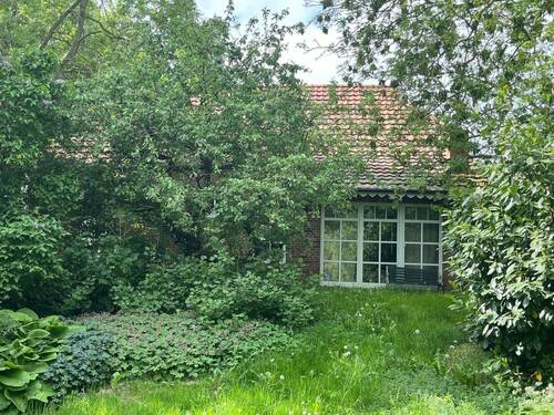 Ansicht vom Garten - 2 Zimmer Einfamilienhaus zum Kaufen in Bunde